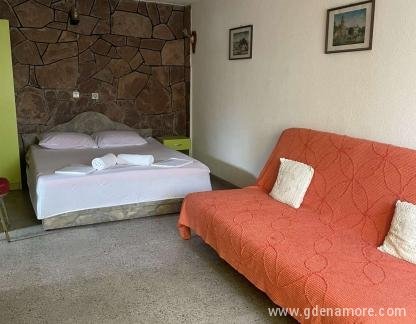Apartmani Mušović, Setokrevetni, privatni smeštaj u mestu Krašići, Crna Gora - viber_image_2025-07-29_10-43-54-584